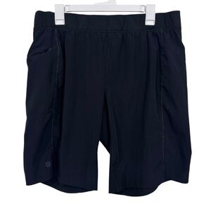 Manduka Black Yoga Activewear Shorts